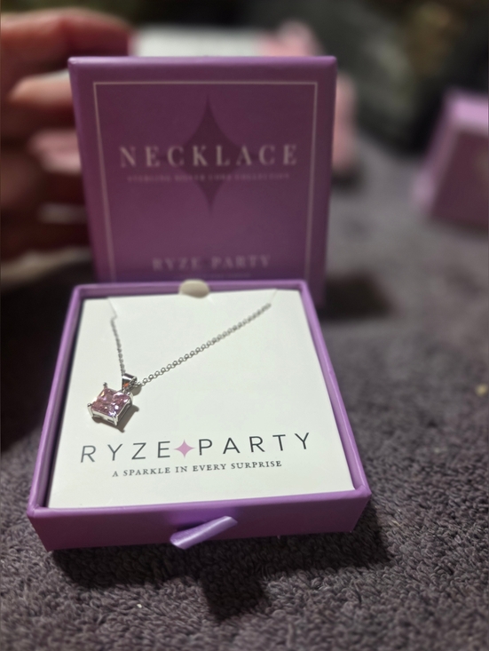 ryze party Jewelry - Sterling Silver Pink Ice Necklace New Jn Nox